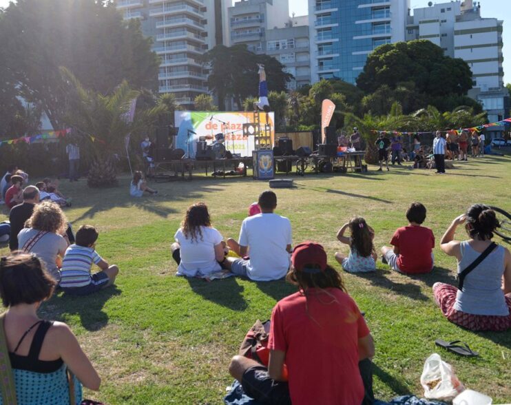 “De plaza en plaza”