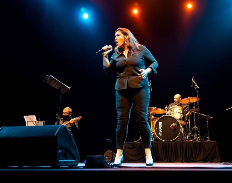 Carina Niglia celebrará sus 10 años junto a la música