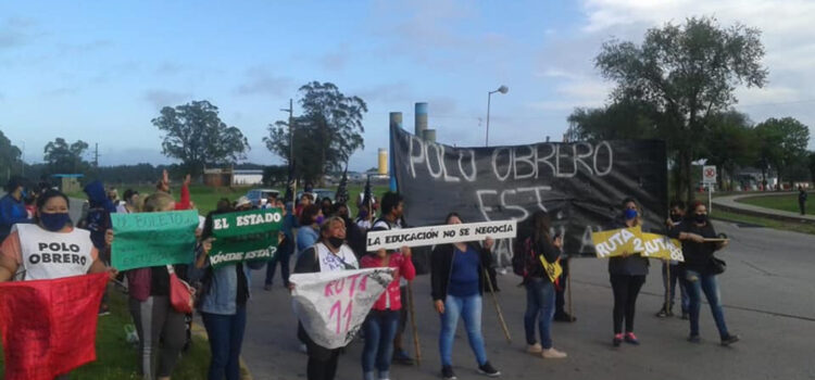 Conflicto con la línea costa azul: Corte en la ruta 88 en reclamo del boleto educativo