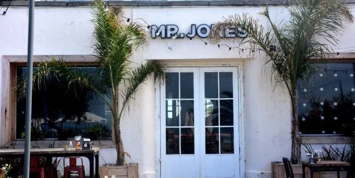 Patovicas echaron a golpes a un joven de un boliche: se desvaneció y murió