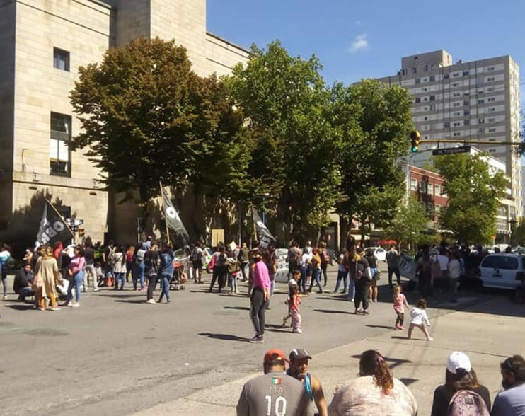 Familias autoconvocadas se movilizaron al municipio por el boleto educativo de costa azul