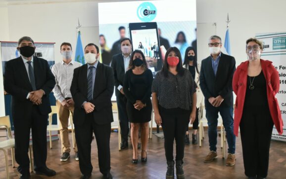 Funcionario nacional presentó programas de capacitación en el Centro de Formación N° 416