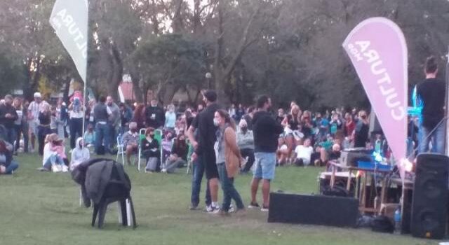 La concejal Mantero dejó entrever que la Municipalidad promovió una fiesta clandestina