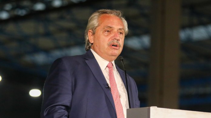 El Presidente cuestionó a quienes judicializan las medidas sanitarias
