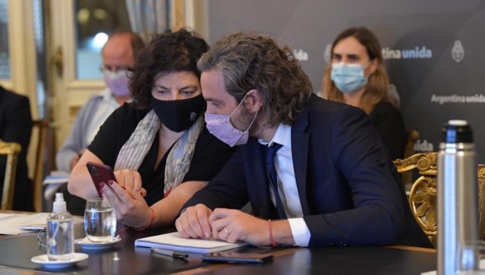 Casa Rosada: epidemiólogos aconsejaron profundizar el control de las restricciones