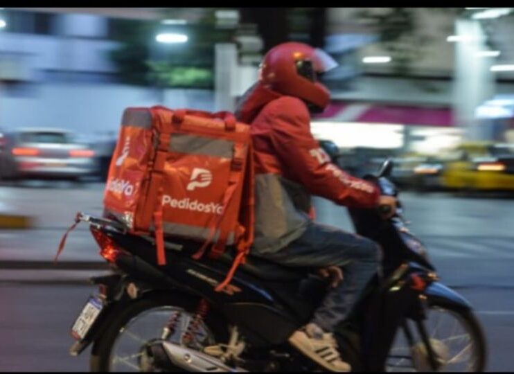 Avanza el pedido de mayores medidas de seguridad para repartidores de alimentos