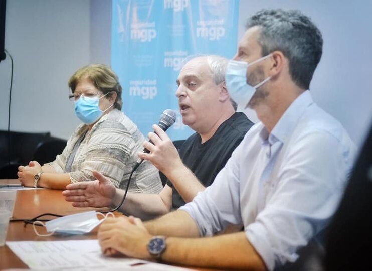 Vamos a pedir que se modifique el decreto  que lleva a la ciudad a seguir confinada”, aseguró  Rabinovich