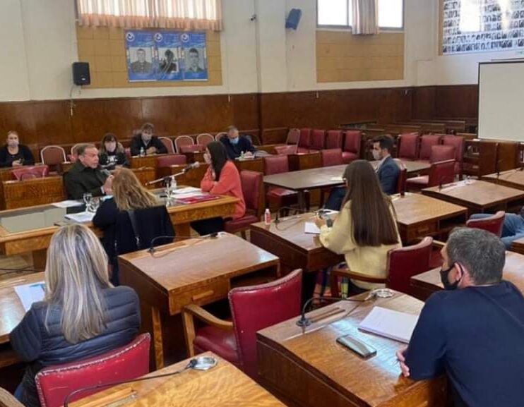 “A LA PROSTITUCION HAY QUE TOMARLA CON REALISMO, COMO LO HACEN EN HOLANDA” SOSTUVO EL SECRETARIO DE SEGURIDAD