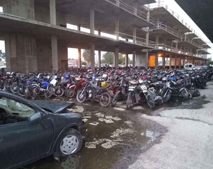ROBARON 39 MOTOS DEL PLAYÓN DE SECUESTRO MUNICIPAL DEL BARRIO LIBERTAD