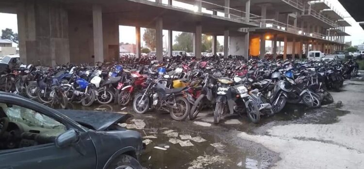 ROBARON 39 MOTOS DEL PLAYÓN DE SECUESTRO MUNICIPAL DEL BARRIO LIBERTAD