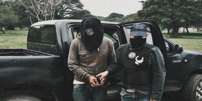 Roció con nafta a su pareja embarazada de 8 meses