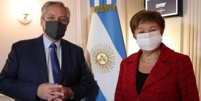 Argentina busca avanzar en un rápido acuerdo con el FMI para despejar vencimientos