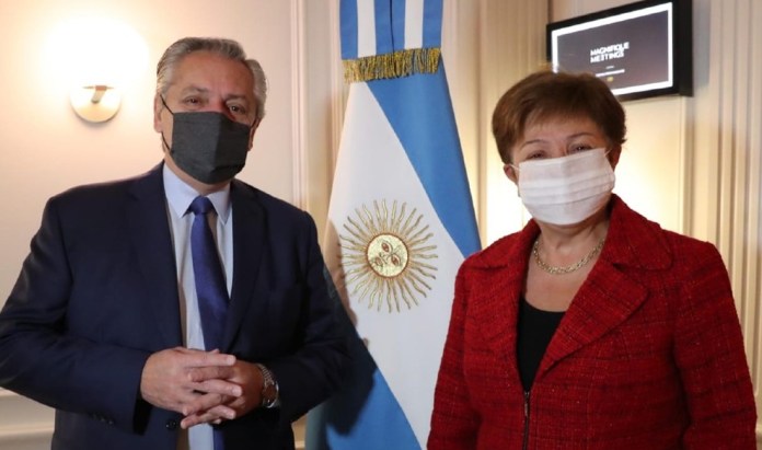 Argentina busca avanzar en un rápido acuerdo con el FMI para despejar vencimientos