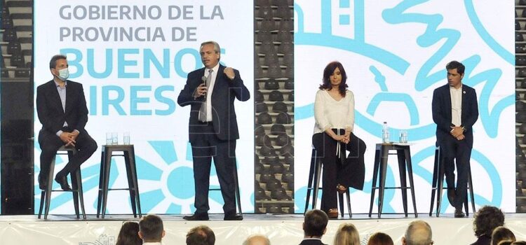 Junto a Cristina, Massa y Kicillof, Fernández lanza el Programa Reconstruir