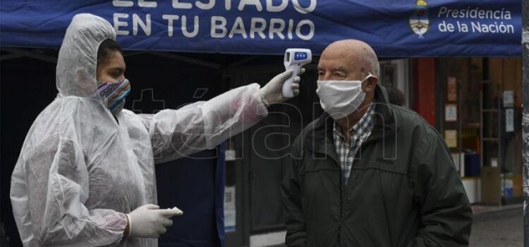 El Senado debate el proyecto oficial sobre criterios para combatir la pandemia