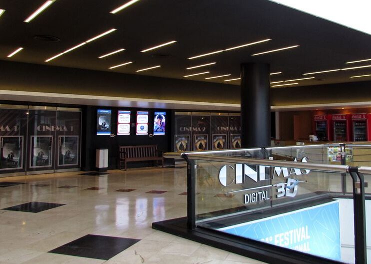 Este sábado habrá cine en el Shopping Los Gallegos