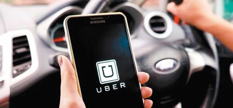 Taxistas alerta ante un nuevo desembarco de Uber