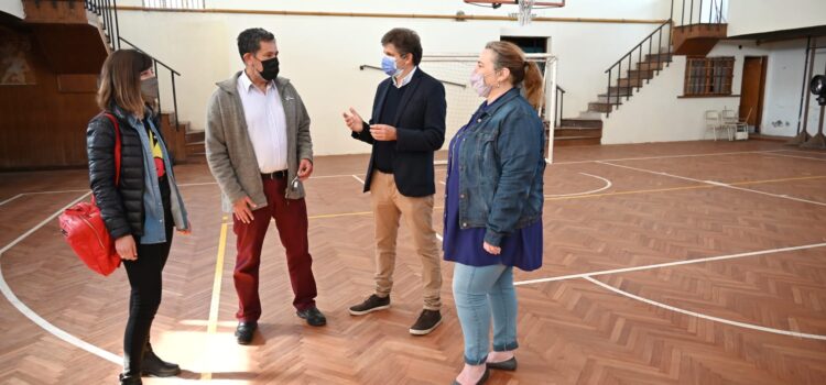 Recorrida de las obras en la EEST N3 que financia la provincia