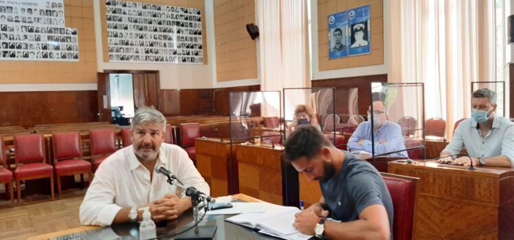 La controvertida licitación del transporte público volverá a la discusión en el 2022