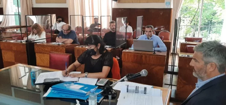 Con votos del oficialismo, avanza el expediente de fotomultas