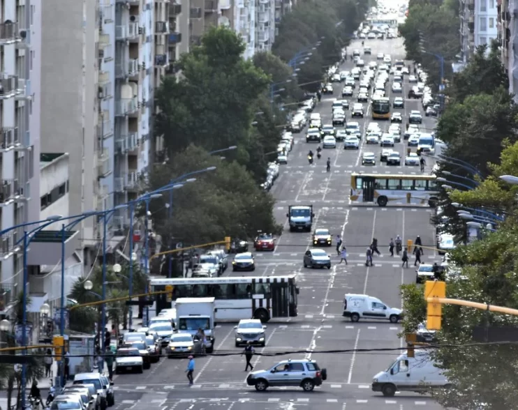 FDT CREAR Y AM COINCIDEN EN RECHAZAR NEGOCIADO, LA UCR : SILENCIO COMPLICE