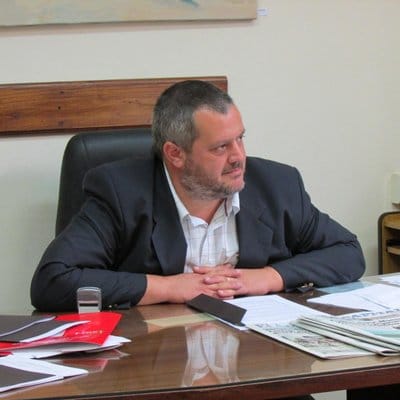 FOTOMULTAS : GRIETA EN EL RADICALISMO