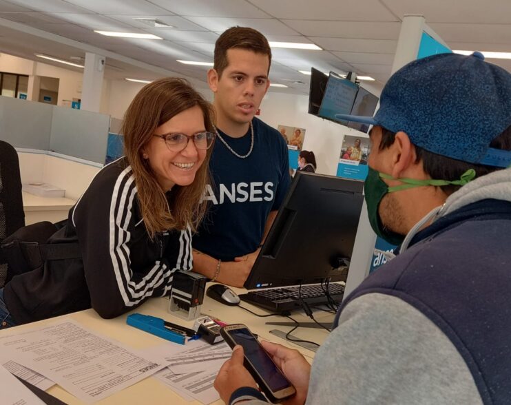 RAVERTA RECORRIÓ LAS OFICINAS DE ANSES DE MAR DEL PLATA