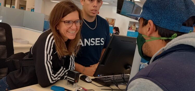 RAVERTA RECORRIÓ LAS OFICINAS DE ANSES DE MAR DEL PLATA