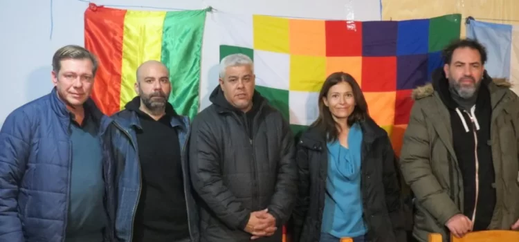 Proyectan una Empresa Nacional de Alimentos: “En Bolivia se bajó la pobreza extrema a la mitad”