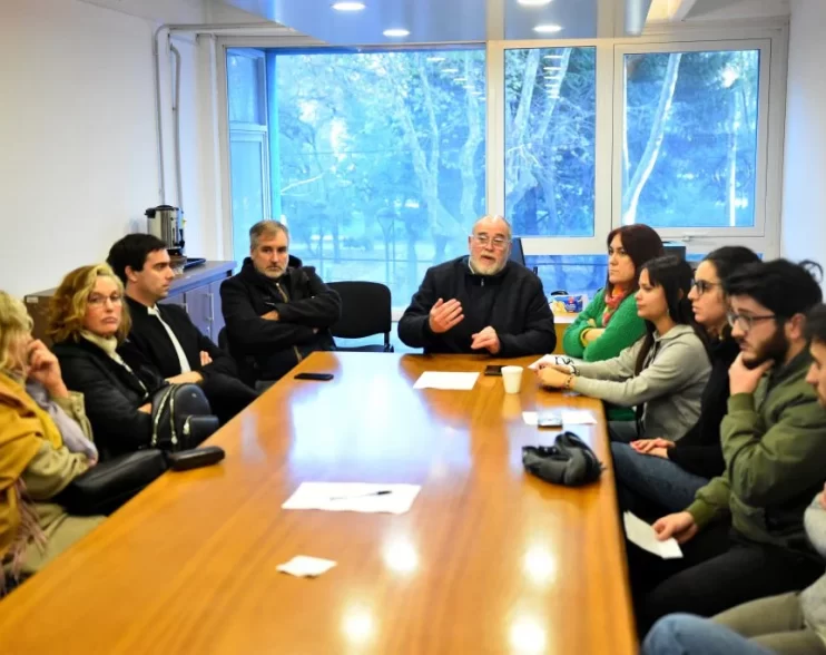 Por falta de calefacción, más de 3 mil estudiantes de Derecho vuelven a la virtualidad
