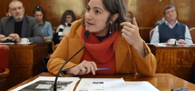 Para el bloque del Frente de Todos ,”el repudio debe ser total