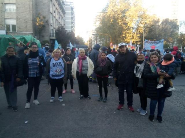 Acampe piquetero en las puertas de Palacio