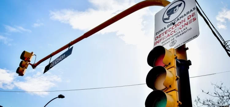 FOTOMULTAS . EN OCTUBRE EMPIEZA EL NEGOCIO