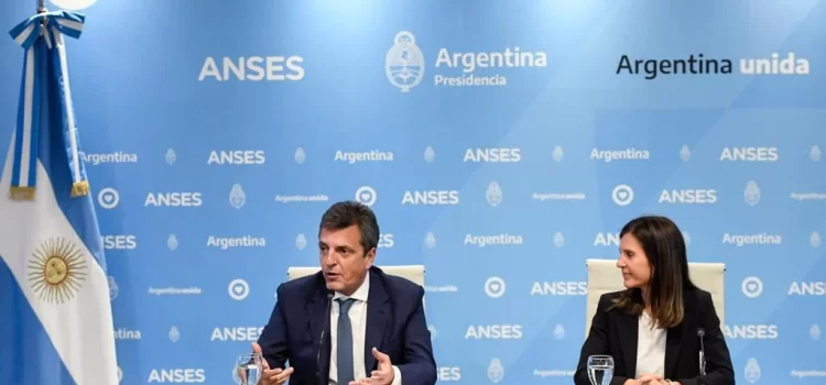 Las jubilaciones aumentarán 15,6% en diciembre y habrá tres bonos de 10 mil pesos