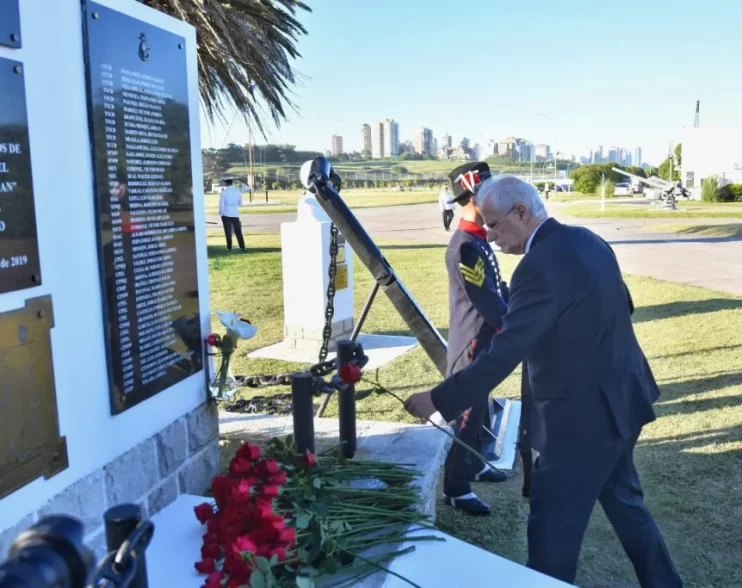 Taiana encabezó homenaje por el ARA San Juan y pidió “verdad y justicia