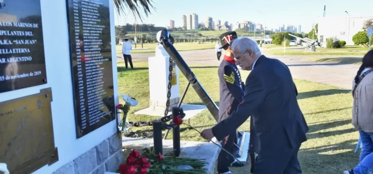 Taiana encabezó homenaje por el ARA San Juan y pidió “verdad y justicia
