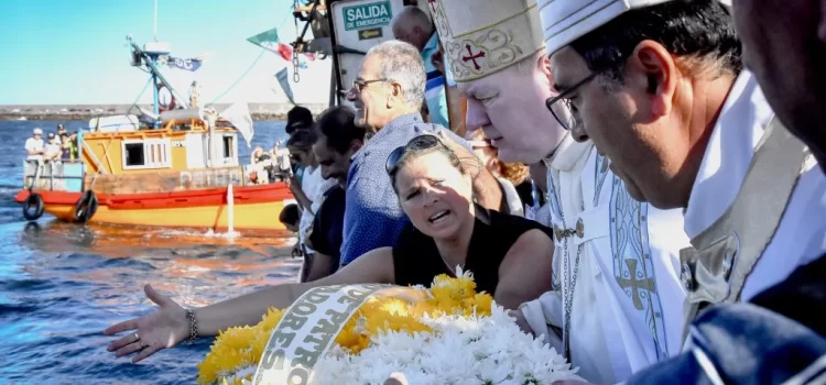 Emotivo homenaje a San Salvador en el cierre de la Fiesta de los Pescadores