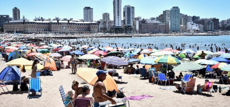Mar del Plata, la ciudad que más turistas recibió en la primera quincena de enero