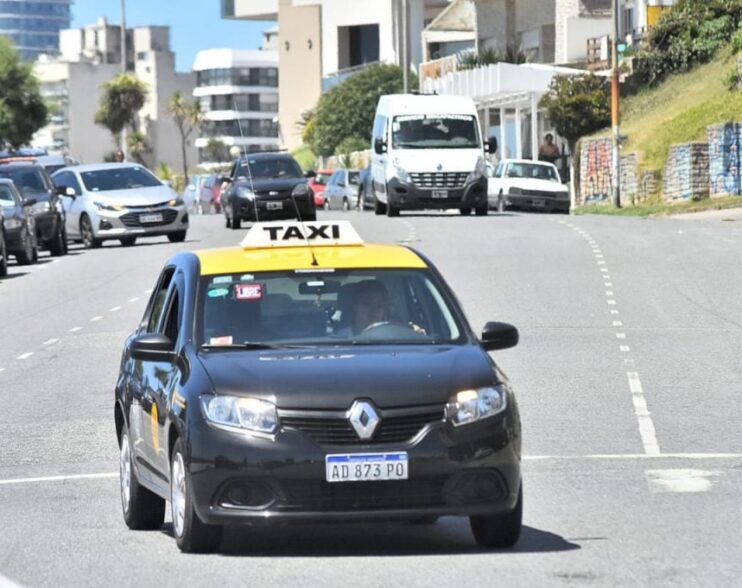 Taxistas y remiseros garantizan un fin de semana de Carnaval “completamente normal”