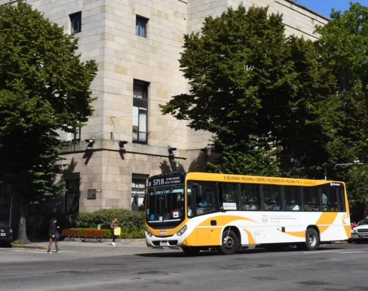 Ceden facultades para que el Ejecutivo fije el valor del boleto