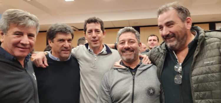 Solidaridad de radicales marplatenses en el FdT con Wado de Pedro.