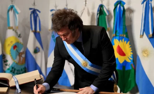 “La agenda la determino yo”: Milei explicó el despido de Mariano de los Heros